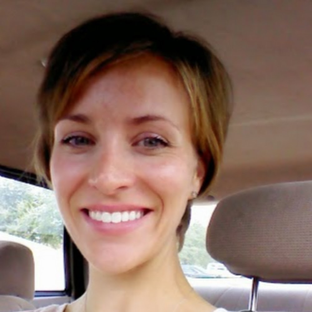 Meet your Posher, Carissa